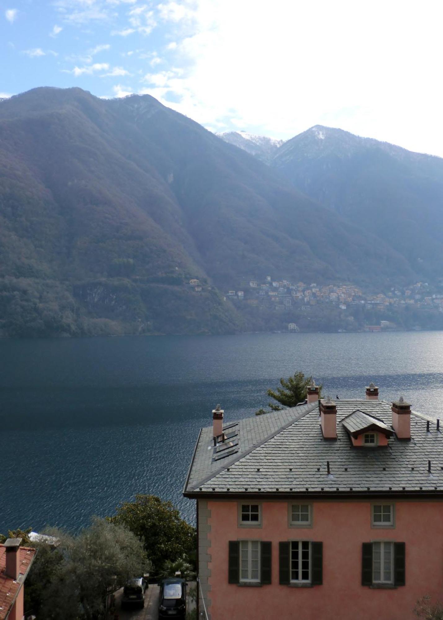 Appartamenti La Porta Sul Lago Laglio Room photo
